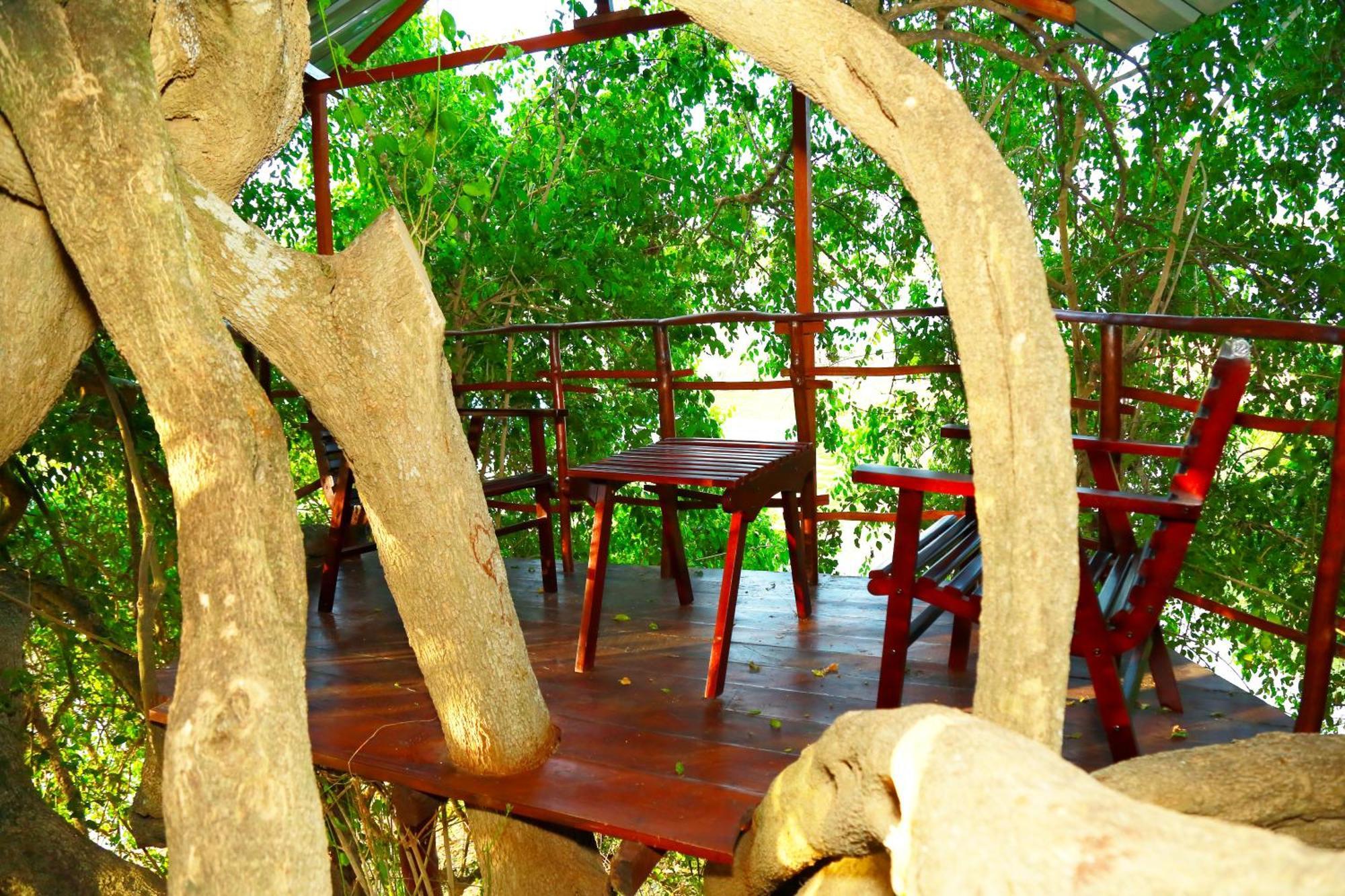 Lake Villa Resort Tissamaharama Ngoại thất bức ảnh